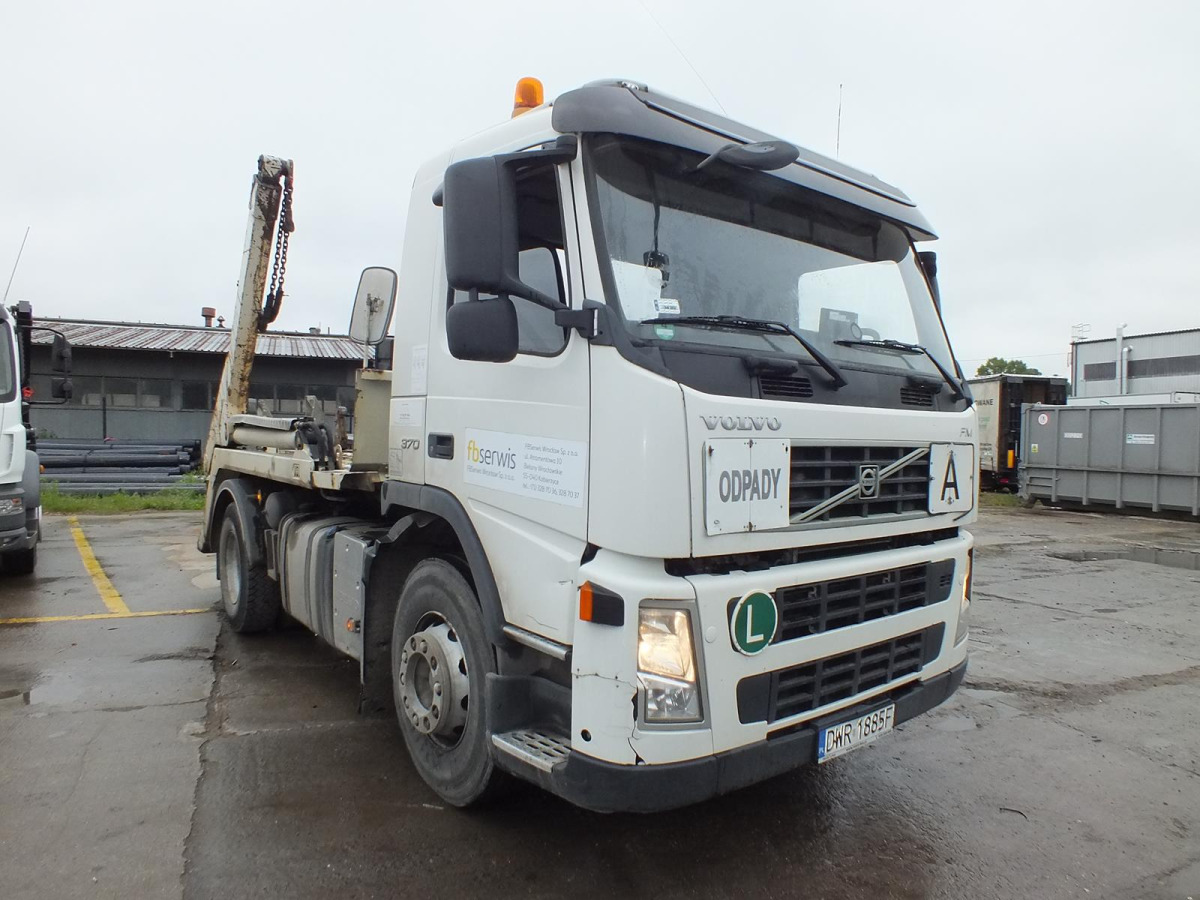 VOLVO FM POD KONTENERY - Φορτηγό καδοφόρος φορτωτής: φωτογραφία 1 VOLVO FM POD KONTENERY - Φορτηγό καδοφόρος φορτωτής: φωτογραφία 1