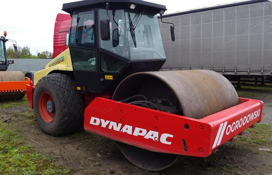 Walec DYNAPAC CA 302D 2011 - 3393 mth - CE - 15,9t - Οδοστρωτήρας: φωτογραφία 1 Walec DYNAPAC CA 302D 2011 - 3393 mth - CE - 15,9t - Οδοστρωτήρας: φωτογραφία 1