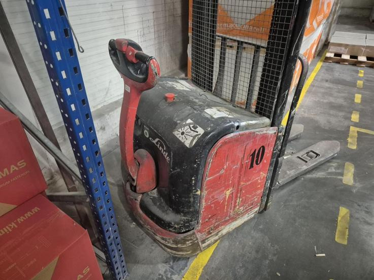 Wózek podnośnikowy – LINDE L14 – 2000 – 1.4 t – elektryczny - Άλλα μηχανήματα: φωτογραφία 4 Wózek podnośnikowy – LINDE L14 – 2000 – 1.4 t – elektryczny - Άλλα μηχανήματα: φωτογραφία 4