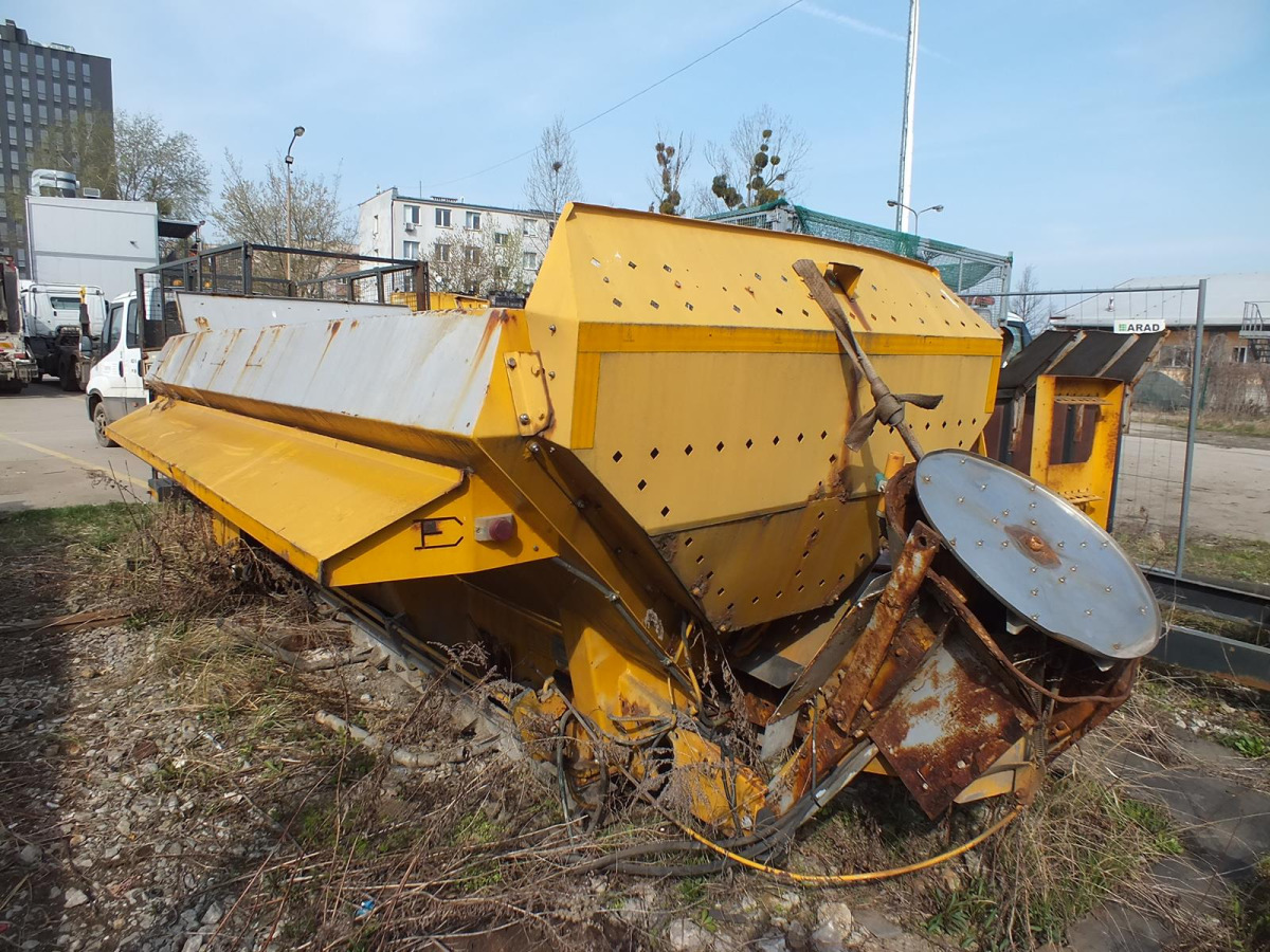 Zabudowa piaskarki ECON CMZCMCB - 2004 - 5m3 - Hydromotor - Αλατιέρα: φωτογραφία 1 Zabudowa piaskarki ECON CMZCMCB - 2004 - 5m3 - Hydromotor - Αλατιέρα: φωτογραφία 1