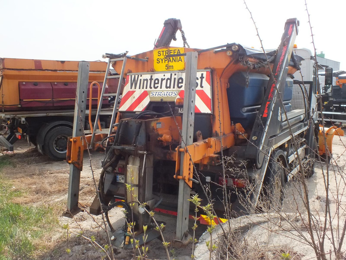 Zabudowa piaskarki SCHMIDT STRATOS B40-36 - 2000 - 4m3 - Zasilanie z pojazdu - Αλατιέρα: φωτογραφία 2 Zabudowa piaskarki SCHMIDT STRATOS B40-36 - 2000 - 4m3 - Zasilanie z pojazdu - Αλατιέρα: φωτογραφία 2
