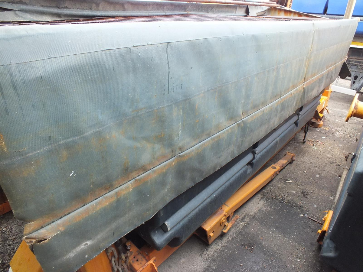 Zabudowa piaskarki – SCHMIDT STRATOS S50-36 – 2003 – 1887kg - Αλατιέρα: φωτογραφία 3 Zabudowa piaskarki – SCHMIDT STRATOS S50-36 – 2003 – 1887kg - Αλατιέρα: φωτογραφία 3