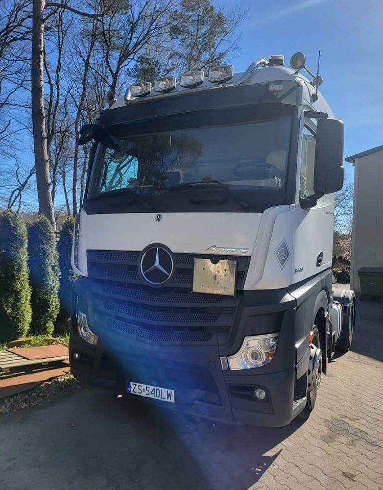 Mercedes-Benz Actros 1843 LS - Τράκτορας: φωτογραφία 1 Mercedes-Benz Actros 1843 LS - Τράκτορας: φωτογραφία 1