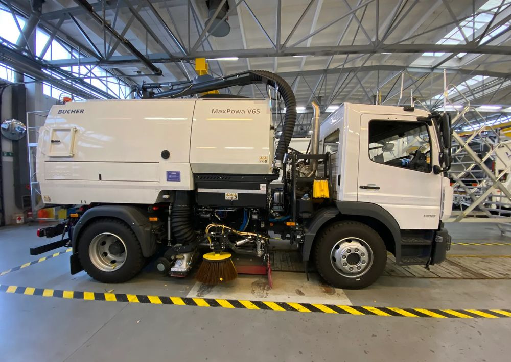 Mercedes-Benz Atego 1318 LKO Zamiatarka - Απορριμματοφόρο: φωτογραφία 4 Mercedes-Benz Atego 1318 LKO Zamiatarka - Απορριμματοφόρο: φωτογραφία 4