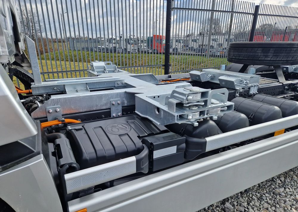 Mercedes-Benz eActros 400 6x2 BDF Elektryczny - Φορτηγό μεταφοράς εμπορευματοκιβωτίων/ Κινητό αμάξωμα, Ηλεκτρικό φορτηγό: φωτογραφία 3 Mercedes-Benz eActros 400 6x2 BDF Elektryczny - Φορτηγό μεταφοράς εμπορευματοκιβωτίων/ Κινητό αμάξωμα, Ηλεκτρικό φορτηγό: φωτογραφία 3