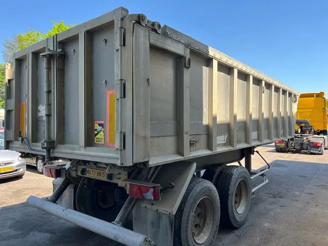 Benalu 2 Axle , 8 Tyres , Alu Tipper , Spring Suspension , Drum Brakes - Επικαθήμενο ανατρεπόμενο: φωτογραφία 2 Benalu 2 Axle , 8 Tyres , Alu Tipper , Spring Suspension , Drum Brakes - Επικαθήμενο ανατρεπόμενο: φωτογραφία 2