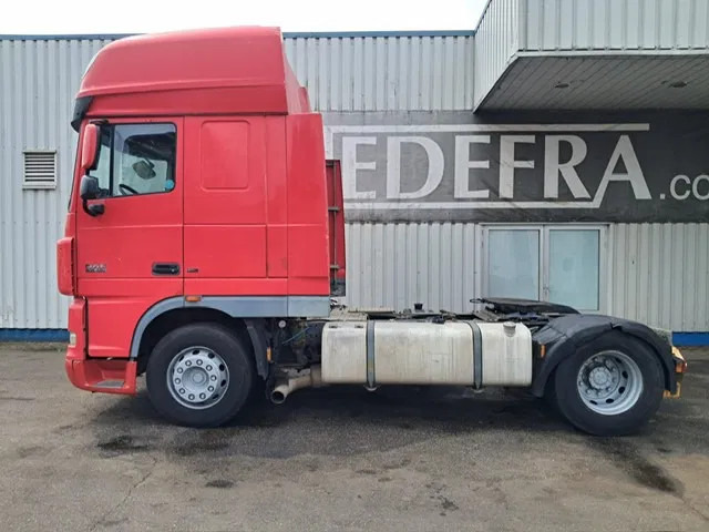 DAF XF 105 460 , Manual Gearbox , PTO , Tipper Hydraulics , Airco , Superspace Cab - Τράκτορας: φωτογραφία 2 DAF XF 105 460 , Manual Gearbox , PTO , Tipper Hydraulics , Airco , Superspace Cab - Τράκτορας: φωτογραφία 2