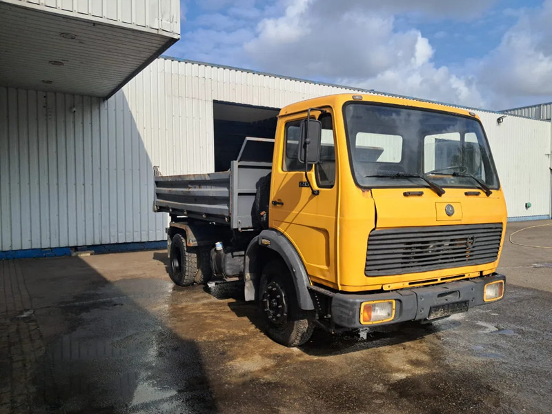 Mercedes-Benz 1213 , 3 Way Tipper , Spring suspension , Manual - Φορτηγό ανατρεπόμενο: φωτογραφία 4 Mercedes-Benz 1213 , 3 Way Tipper , Spring suspension , Manual - Φορτηγό ανατρεπόμενο: φωτογραφία 4