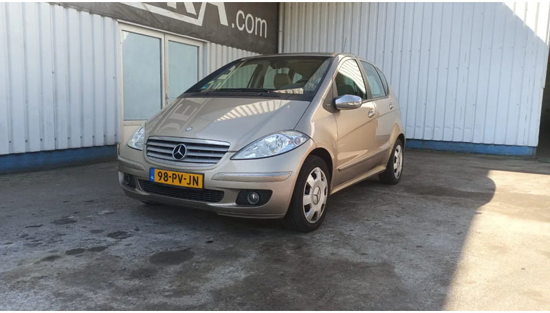 Mercedes-Benz A-Klasse 170 , Airco , leder , distrbute ketting maakt lawaai - Hatchback: φωτογραφία 1 Mercedes-Benz A-Klasse 170 , Airco , leder , distrbute ketting maakt lawaai - Hatchback: φωτογραφία 1