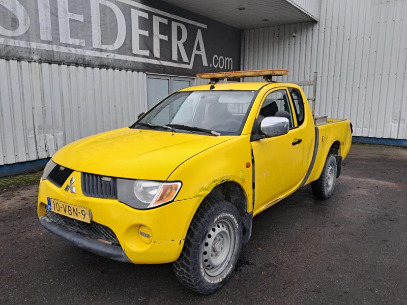 Mitsubishi L200 , 4x4 , 2.5 Di-D , Club cab - Αυτοκίνητο: φωτογραφία 1 Mitsubishi L200 , 4x4 , 2.5 Di-D , Club cab - Αυτοκίνητο: φωτογραφία 1