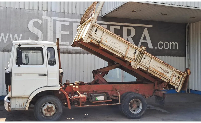 Renault Midliner S 130 , 6 Cylinder , 3 Way Tipper , Spring suspensiom - Φορτηγό ανατρεπόμενο: φωτογραφία 2 Renault Midliner S 130 , 6 Cylinder , 3 Way Tipper , Spring suspensiom - Φορτηγό ανατρεπόμενο: φωτογραφία 2