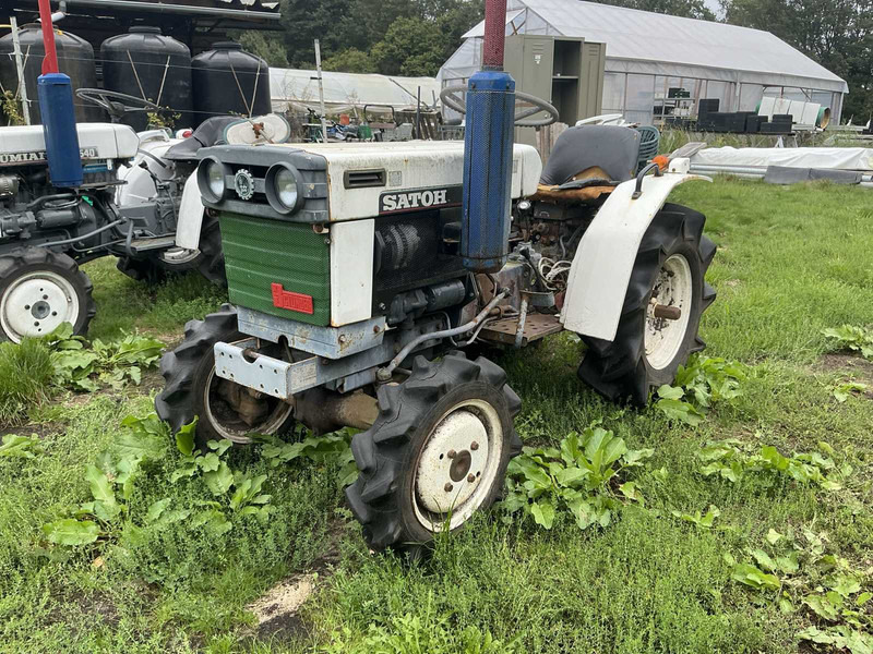 Τρακτέρ Mitsubishi ST1440: φωτογραφία 1