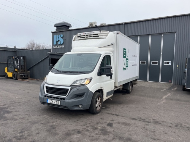 Αυτοκίνητο Skåpbil Peugeot Boxer Chassi Cab 335 3.0 HDi Manuell, 177hk, 2016: φωτογραφία 1