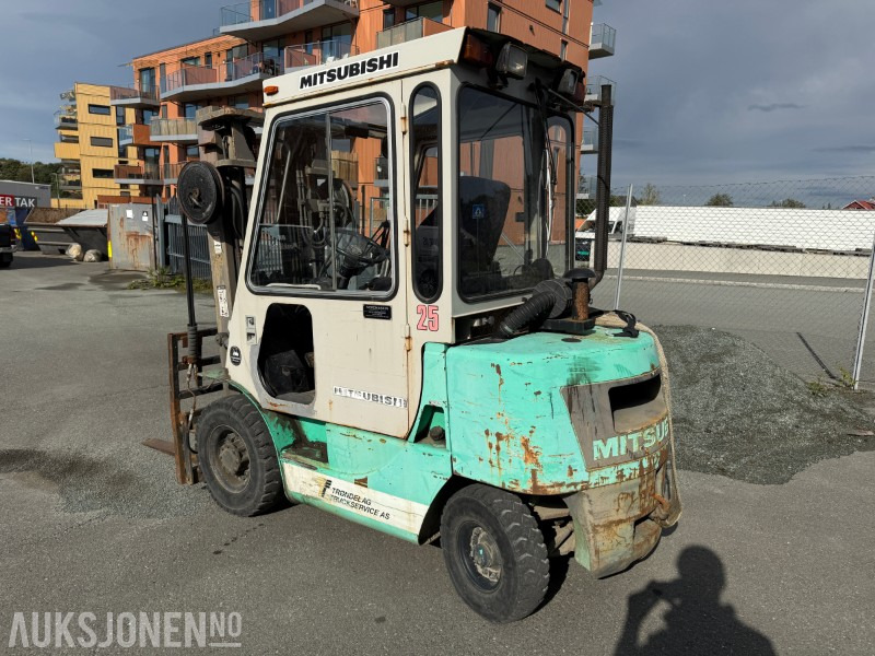 1993 Mitsubishi FD25 Gaffeltruck – 2,5 tonn - Ανυψωτικό μηχάνημα: φωτογραφία 5 1993 Mitsubishi FD25 Gaffeltruck – 2,5 tonn - Ανυψωτικό μηχάνημα: φωτογραφία 5