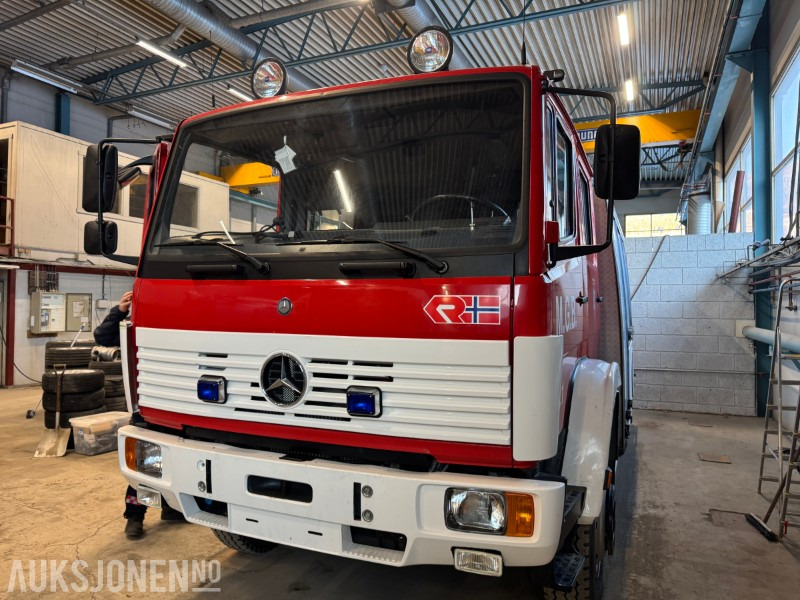 1997 Mercedes-Benz 1124 Af/36 4X4 brannbil registrert som motorredskap med kun 29540 km - Πυροσβεστικό όχημα: φωτογραφία 4 1997 Mercedes-Benz 1124 Af/36 4X4 brannbil registrert som motorredskap med kun 29540 km - Πυροσβεστικό όχημα: φωτογραφία 4