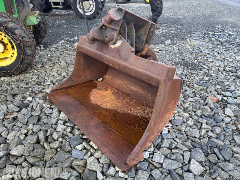 1998 WIIK PRODUKTER PUSSESKUFFE 1150mm BREDDE, VOLUM 1100 - Παρελκόμενα για Κατασκευή μηχανήματα: φωτογραφία 2 1998 WIIK PRODUKTER PUSSESKUFFE 1150mm BREDDE, VOLUM 1100 - Παρελκόμενα για Κατασκευή μηχανήματα: φωτογραφία 2