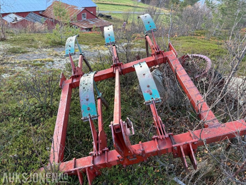 2002 Kverneland Kultivator - 5 Tinder - Γεωργικά μηχανήματα: φωτογραφία 3 2002 Kverneland Kultivator - 5 Tinder - Γεωργικά μηχανήματα: φωτογραφία 3