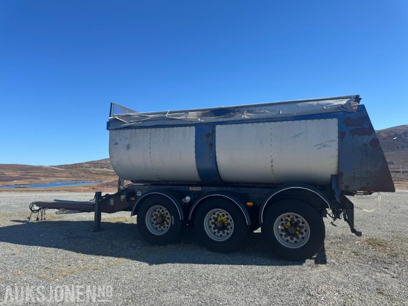 2004 Straumen K3T2349 Trippelkjerre - Kapell - Τρέιλερ: φωτογραφία 1 2004 Straumen K3T2349 Trippelkjerre - Kapell - Τρέιλερ: φωτογραφία 1
