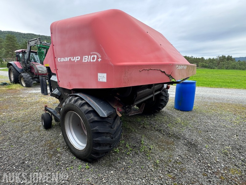 2006 Kverneland Taarup BIO Rundballepresse Opticut 23 - Γεωργικά μηχανήματα: φωτογραφία 5 2006 Kverneland Taarup BIO Rundballepresse Opticut 23 - Γεωργικά μηχανήματα: φωτογραφία 5