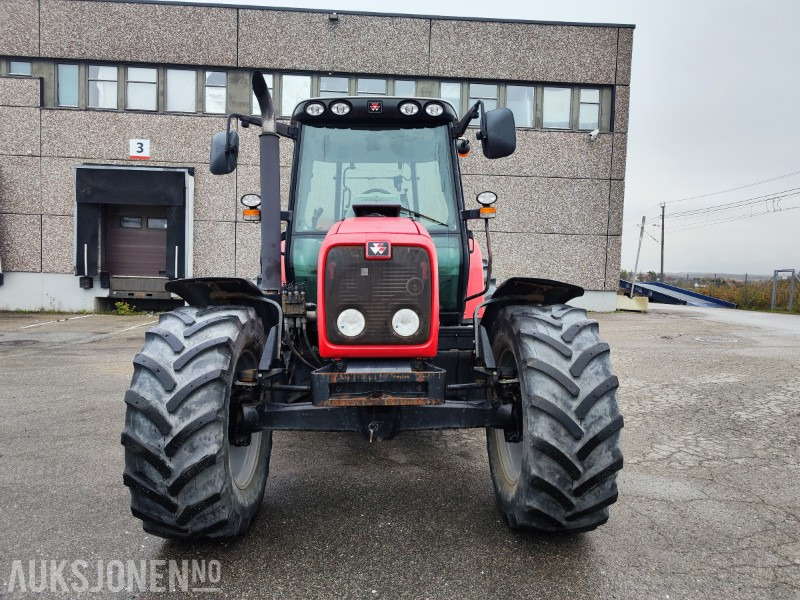 2006 Massey Ferguson 5460 – 1619 timer – Velholdt traktor i god stand - Τρακτέρ: φωτογραφία 5 2006 Massey Ferguson 5460 – 1619 timer – Velholdt traktor i god stand - Τρακτέρ: φωτογραφία 5