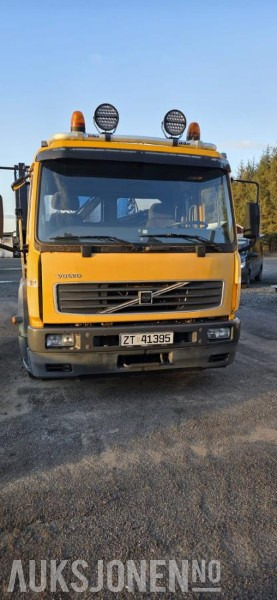 2006 Volvo FL250 Kranbil med tipp - 4X2 - Automat - HMF 683 K2 kran - Aluminiumskarmer - EU godkjent - Gått 206.755 km - Φορτηγό με γερανό: φωτογραφία 5 2006 Volvo FL250 Kranbil med tipp - 4X2 - Automat - HMF 683 K2 kran - Aluminiumskarmer - EU godkjent - Gått 206.755 km - Φορτηγό με γερανό: φωτογραφία 5