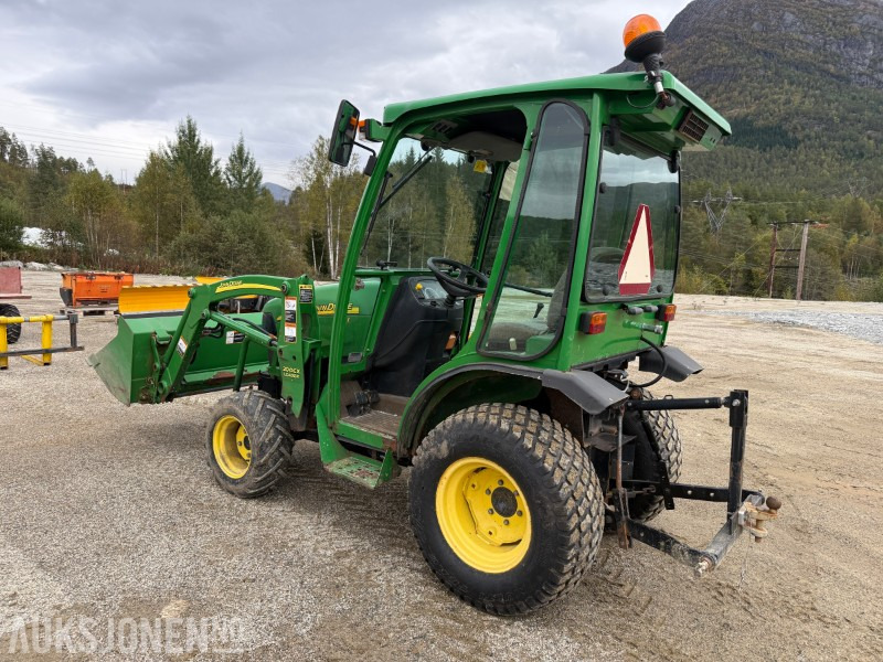 2007 John Deere 2320 Minitraktor / Kompakttraktor 2316 timer. Mykje ekstrautstyr - Τρακτέρ: φωτογραφία 3 2007 John Deere 2320 Minitraktor / Kompakttraktor 2316 timer. Mykje ekstrautstyr - Τρακτέρ: φωτογραφία 3