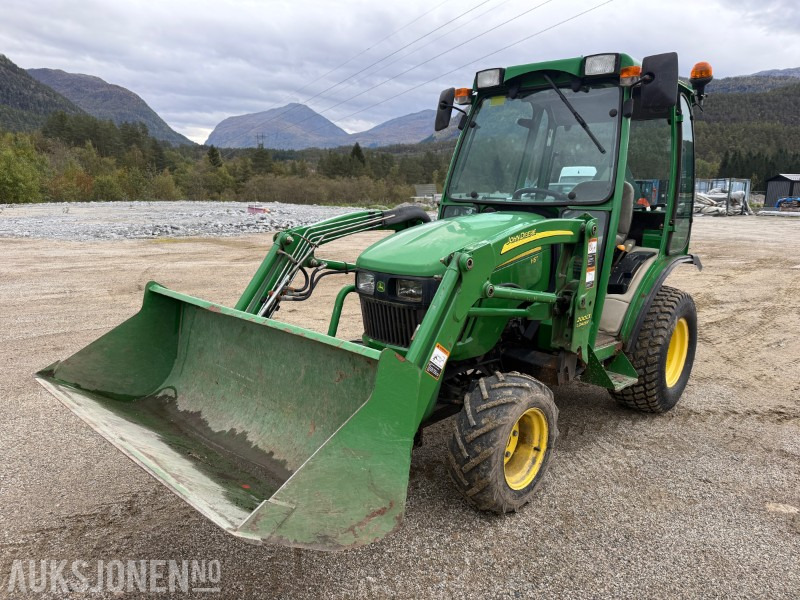 2007 John Deere 2320 Minitraktor / Kompakttraktor 2316 timer. Mykje ekstrautstyr - Τρακτέρ: φωτογραφία 1 2007 John Deere 2320 Minitraktor / Kompakttraktor 2316 timer. Mykje ekstrautstyr - Τρακτέρ: φωτογραφία 1