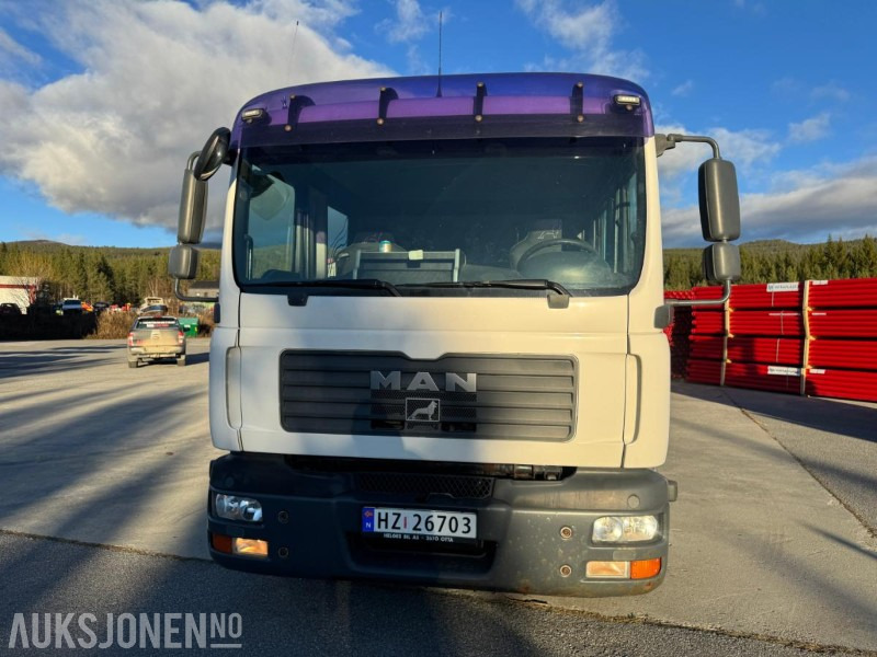 2007 MAN TGL 8.180 4X2 LINJEBIL MED KRAN OG MASSE UTSTYR - Φορτηγό με ανοιχτή καρότσα: φωτογραφία 3 2007 MAN TGL 8.180 4X2 LINJEBIL MED KRAN OG MASSE UTSTYR - Φορτηγό με ανοιχτή καρότσα: φωτογραφία 3