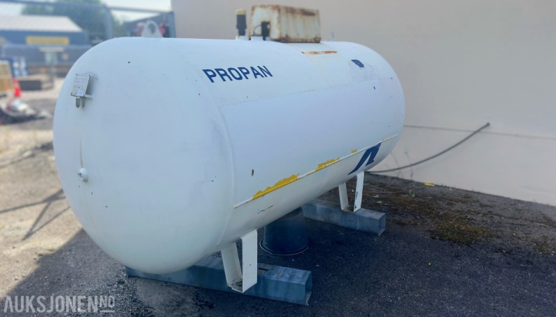 2007 Propantank 2.7 m³ Stasjonær - Εξοπλισμού κατασκευών: φωτογραφία 1 2007 Propantank 2.7 m³ Stasjonær - Εξοπλισμού κατασκευών: φωτογραφία 1