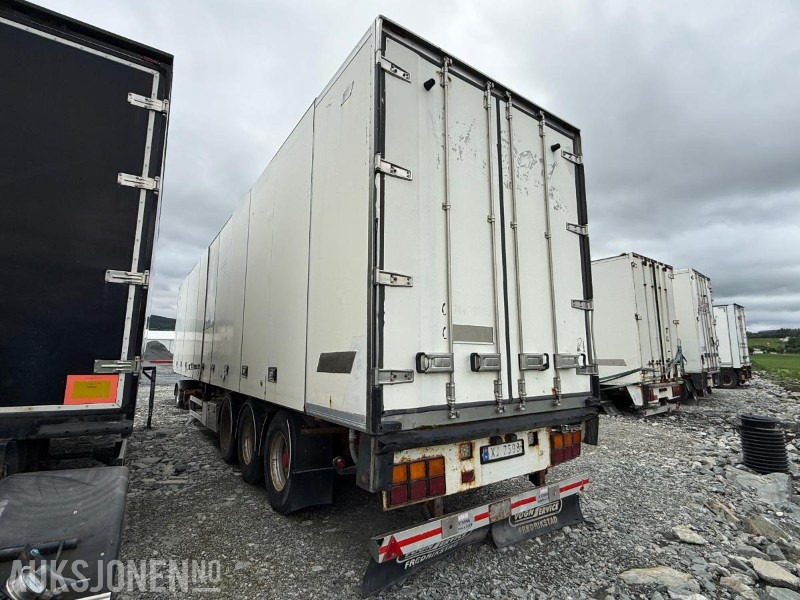2007 SCHWERINER Krone Thermo King SL-400e kjøletralle rep objekt - Τρέιλερ: φωτογραφία 4 2007 SCHWERINER Krone Thermo King SL-400e kjøletralle rep objekt - Τρέιλερ: φωτογραφία 4