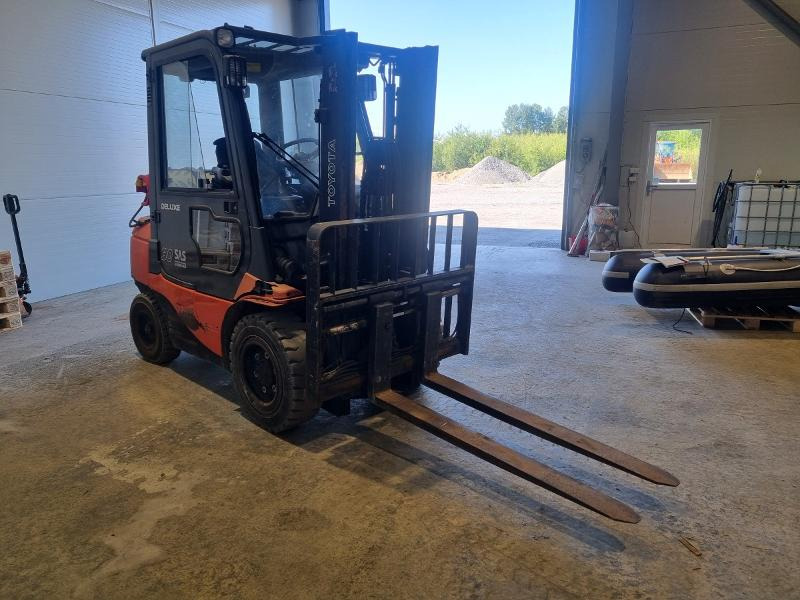 2007 Toyota 02-7FGF30 gasstruck 3T 5170 timer - Ανυψωτικό μηχάνημα: φωτογραφία 2 2007 Toyota 02-7FGF30 gasstruck 3T 5170 timer - Ανυψωτικό μηχάνημα: φωτογραφία 2