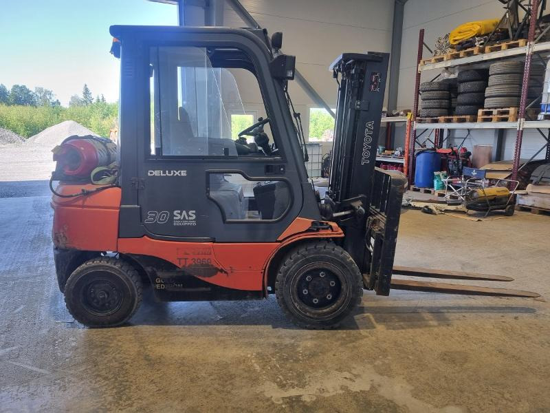 2007 Toyota 02-7FGF30 gasstruck 3T 5170 timer - Ανυψωτικό μηχάνημα: φωτογραφία 4 2007 Toyota 02-7FGF30 gasstruck 3T 5170 timer - Ανυψωτικό μηχάνημα: φωτογραφία 4