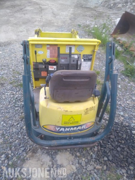 2007 Yanmar C12r beltedumper med treveis tipp - Ανατρεπόμενο όχημα: φωτογραφία 3 2007 Yanmar C12r beltedumper med treveis tipp - Ανατρεπόμενο όχημα: φωτογραφία 3