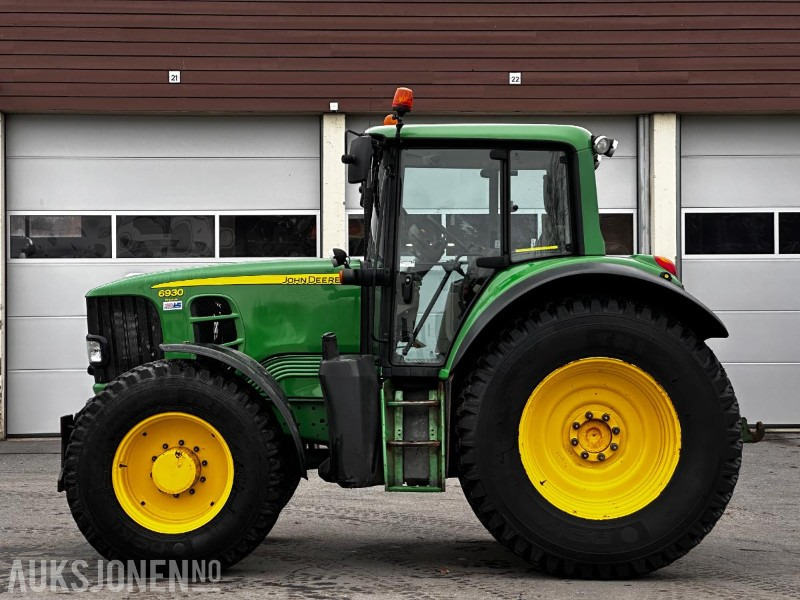 2009 John Deere 6930 Premium traktor - Τρακτέρ: φωτογραφία 2 2009 John Deere 6930 Premium traktor - Τρακτέρ: φωτογραφία 2