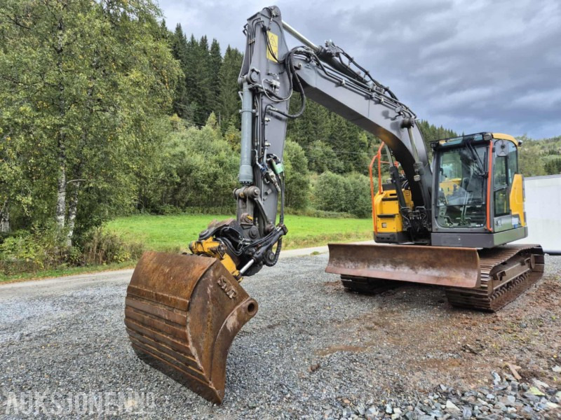 2010 Volvo EC145EL ENGCON TILTROTATOR SENTRALSMØRING 7474 timer - Εκσκαφέας: φωτογραφία 1 2010 Volvo EC145EL ENGCON TILTROTATOR SENTRALSMØRING 7474 timer - Εκσκαφέας: φωτογραφία 1