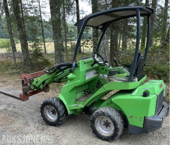 2011 Avant 520 - Φορτωτής πλάγιας ολίσθησης: φωτογραφία 1 2011 Avant 520 - Φορτωτής πλάγιας ολίσθησης: φωτογραφία 1