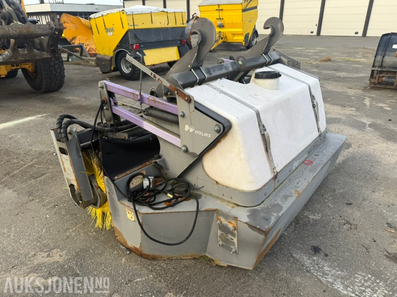 2011 Holms 300 feiemaskin / 2,2 m bredde / 400 L vanntank / BM-feste - Παρελκόμενα για Κατασκευή μηχανήματα: φωτογραφία 3 2011 Holms 300 feiemaskin / 2,2 m bredde / 400 L vanntank / BM-feste - Παρελκόμενα για Κατασκευή μηχανήματα: φωτογραφία 3