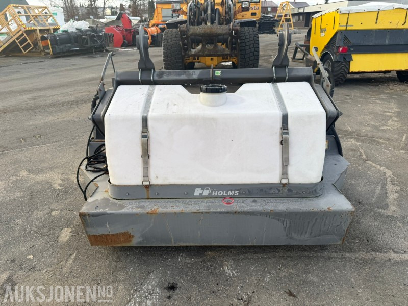 2011 Holms 300 feiemaskin / 2,2 m bredde / 400 L vanntank / BM-feste - Παρελκόμενα για Κατασκευή μηχανήματα: φωτογραφία 2 2011 Holms 300 feiemaskin / 2,2 m bredde / 400 L vanntank / BM-feste - Παρελκόμενα για Κατασκευή μηχανήματα: φωτογραφία 2
