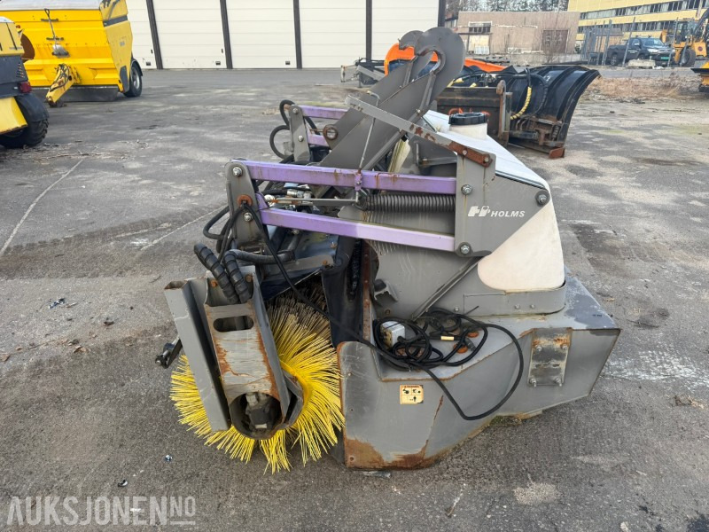 2011 Holms 300 feiemaskin / 2,2 m bredde / 400 L vanntank / BM-feste - Παρελκόμενα για Κατασκευή μηχανήματα: φωτογραφία 4 2011 Holms 300 feiemaskin / 2,2 m bredde / 400 L vanntank / BM-feste - Παρελκόμενα για Κατασκευή μηχανήματα: φωτογραφία 4