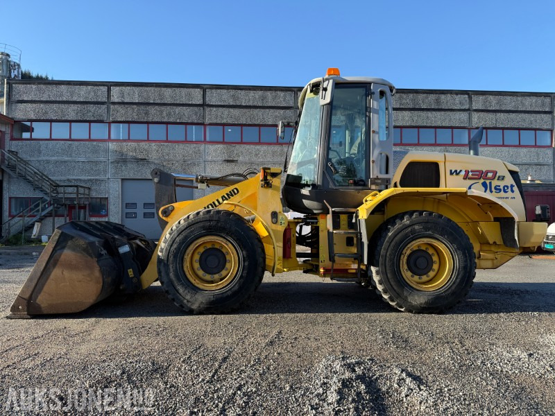 2011 New Holland W130B hjullaster – kun 3 580 timer - Ελαστιχοφόρος φορτωτής: φωτογραφία 2 2011 New Holland W130B hjullaster – kun 3 580 timer - Ελαστιχοφόρος φορτωτής: φωτογραφία 2