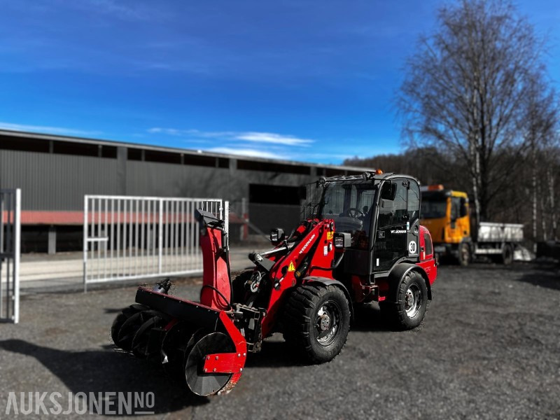 2011 Weidemann WM 2070 CX 80 hjullaster med utstyr - Ελαστιχοφόρος φορτωτής: φωτογραφία 1 2011 Weidemann WM 2070 CX 80 hjullaster med utstyr - Ελαστιχοφόρος φορτωτής: φωτογραφία 1