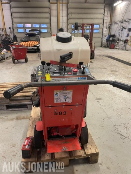 2012 Husqvarna FS524 selvgående gulvsag - Εξοπλισμού κατασκευών: φωτογραφία 4 2012 Husqvarna FS524 selvgående gulvsag - Εξοπλισμού κατασκευών: φωτογραφία 4