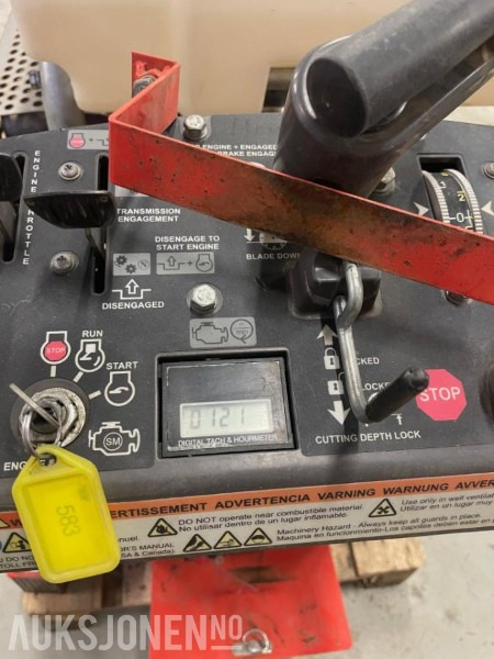 2012 Husqvarna FS524 selvgående gulvsag - Εξοπλισμού κατασκευών: φωτογραφία 5 2012 Husqvarna FS524 selvgående gulvsag - Εξοπλισμού κατασκευών: φωτογραφία 5