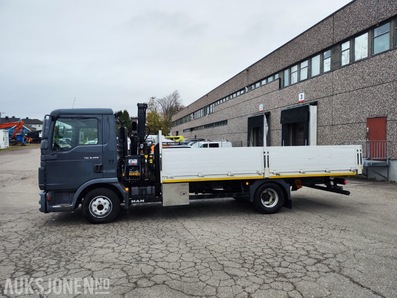 2012 MAN TGL 8.220 Planbil med Hiab XS 055 B-2 HIDUO kran - Φορτηγό με γερανό: φωτογραφία 1 2012 MAN TGL 8.220 Planbil med Hiab XS 055 B-2 HIDUO kran - Φορτηγό με γερανό: φωτογραφία 1
