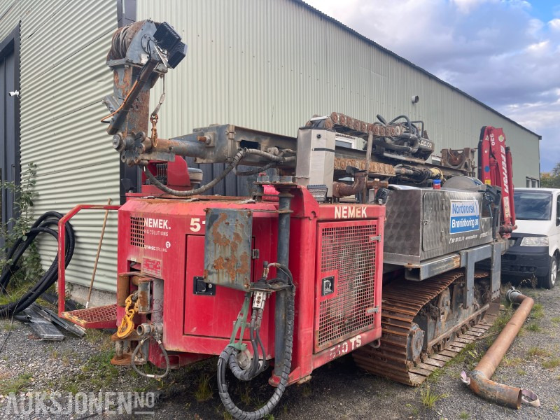 2012 Nemek 510 TS Borerigg med kran, 13724 Timer - Γεωτρύπανο: φωτογραφία 1 2012 Nemek 510 TS Borerigg med kran, 13724 Timer - Γεωτρύπανο: φωτογραφία 1