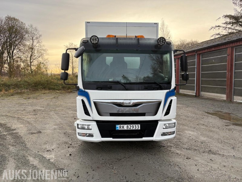 2013 MAN TGL8 220 4X2 Euro6T 3 seter servicevogn C1-reg. - Φορτηγό κόφα: φωτογραφία 2 2013 MAN TGL8 220 4X2 Euro6T 3 seter servicevogn C1-reg. - Φορτηγό κόφα: φωτογραφία 2