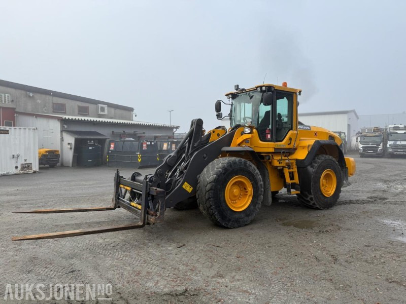 2014 Volvo L120G hjullaster, 7763 timer, Hydr. pallegaffel, nylig service og årskontroll - Ελαστιχοφόρος φορτωτής: φωτογραφία 1 2014 Volvo L120G hjullaster, 7763 timer, Hydr. pallegaffel, nylig service og årskontroll - Ελαστιχοφόρος φορτωτής: φωτογραφία 1
