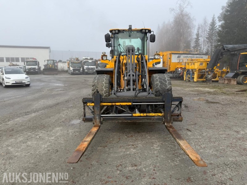 2014 Volvo L120G hjullaster, 7763 timer, Hydr. pallegaffel, nylig service og årskontroll - Ελαστιχοφόρος φορτωτής: φωτογραφία 2 2014 Volvo L120G hjullaster, 7763 timer, Hydr. pallegaffel, nylig service og årskontroll - Ελαστιχοφόρος φορτωτής: φωτογραφία 2