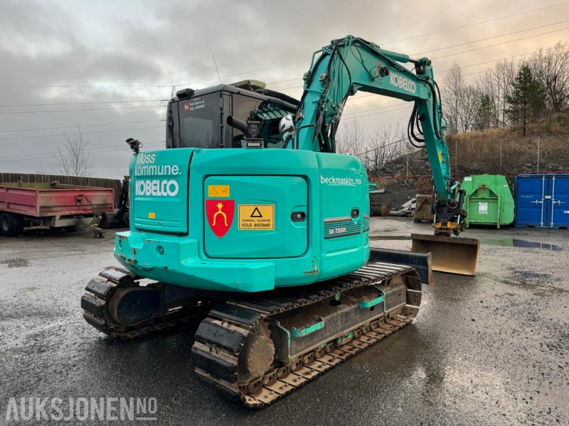 2015 Kobelco SK75SR-3E GRAVEMASKIN, ENGCON TILTROTATOR, SENTRALSMØRING, SERVICEHISTORIKK, 2 SKUFFER - Εκσκαφέας: φωτογραφία 4 2015 Kobelco SK75SR-3E GRAVEMASKIN, ENGCON TILTROTATOR, SENTRALSMØRING, SERVICEHISTORIKK, 2 SKUFFER - Εκσκαφέας: φωτογραφία 4