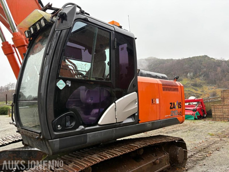 2016 Hitachi ZX210LC-5B med Engcon tiltrotator, planeringsskuffe og Gjerstad graveskuff - Εκσκαφέας: φωτογραφία 4 2016 Hitachi ZX210LC-5B med Engcon tiltrotator, planeringsskuffe og Gjerstad graveskuff - Εκσκαφέας: φωτογραφία 4